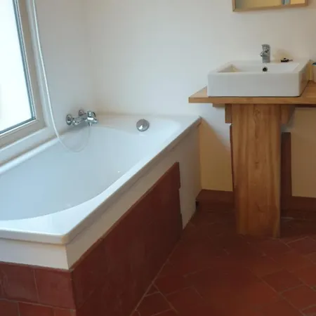 Maisonnette Avec Jardin Hyper Centre * Angers